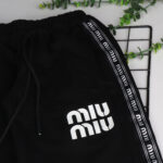 شلوار اسلش نواردوزی miu - تصویر 2
